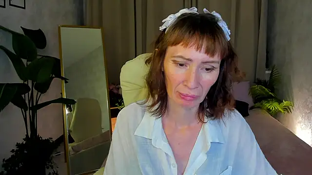 gracekellyyy online show from July 2026 03:03:02 PM
