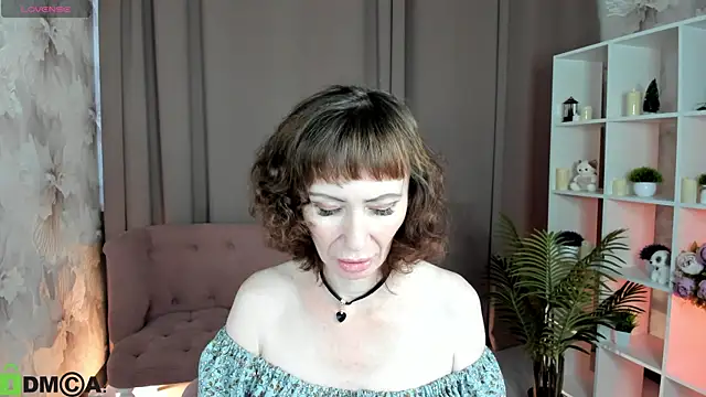 gracekellyyy online show from July 2026 10:39:01 AM