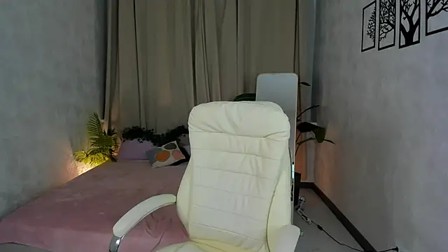 gracekellyyy online show from July 2026 02:13:01 PM