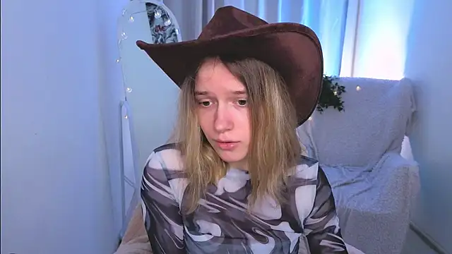 MilanaRayy online show from June 2026 05:27:01 AM