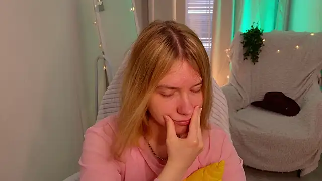MilanaRayy online show from July 2026 05:36:01 AM