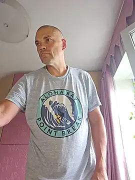 DaddyMarlboro online show from July 2026 04:42:02 AM