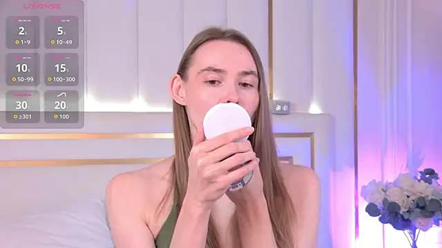 LillianYoung online show from May 2026 09:17:02 AM