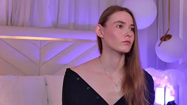 LillianYoung online show from June 2026 06:12:02 AM