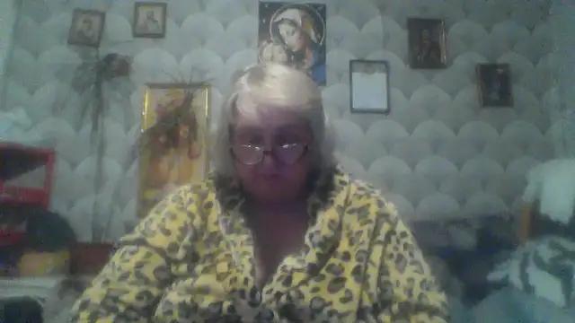 MarinaFarina53 online show from May 2026 05:42:01 PM