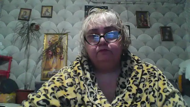 MarinaFarina53 online show from May 2026 04:57:01 PM