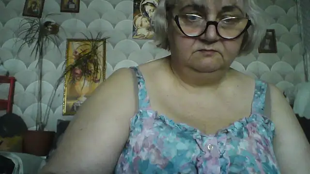 MarinaFarina53 online show from May 2026 05:47:01 AM