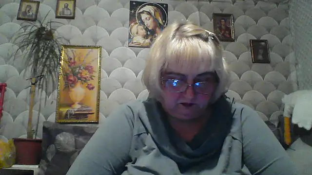 MarinaFarina53 online show from May 2026 09:01:02 PM