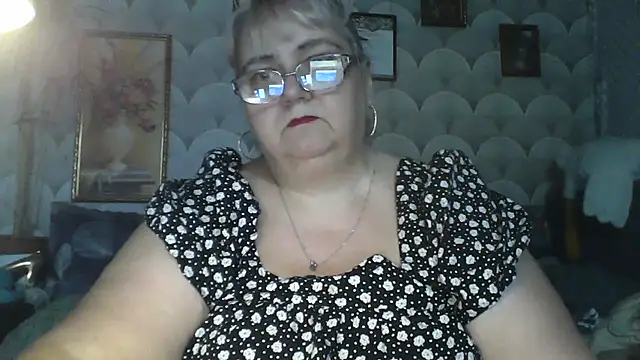 MarinaFarina53 online show from July 2026 05:04:02 AM
