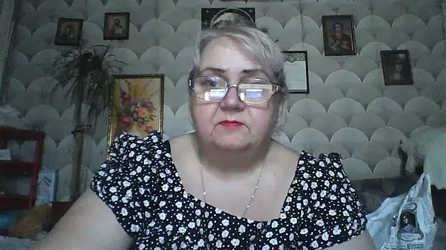 MarinaFarina53 online show from July 2026 06:49:02 AM