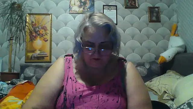 MarinaFarina53 online show from July 2026 06:23:02 PM