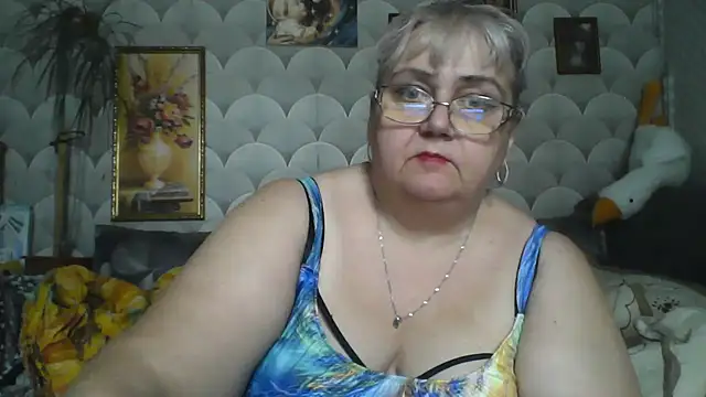MarinaFarina53 online show from July 2026 10:39:01 AM