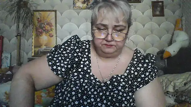 MarinaFarina53 online show from July 2026 05:05:02 AM