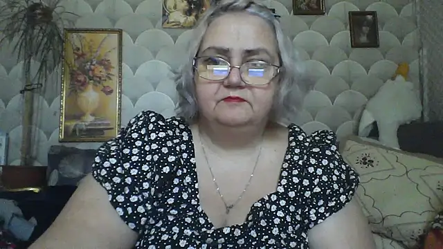 MarinaFarina53 online show from July 2026 06:44:02 AM