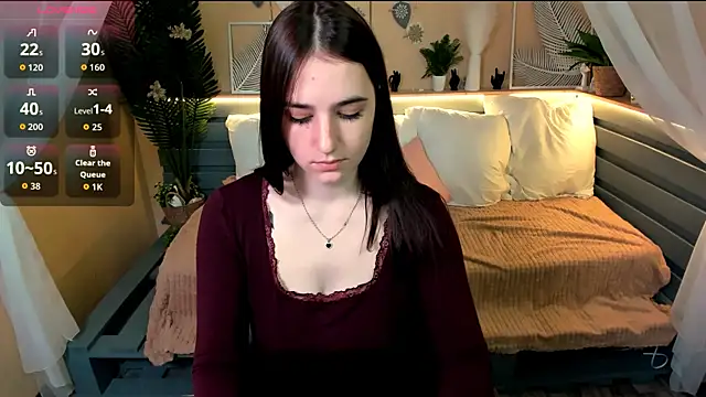 Maya Winters online show from July 2026 12:33:01 PM