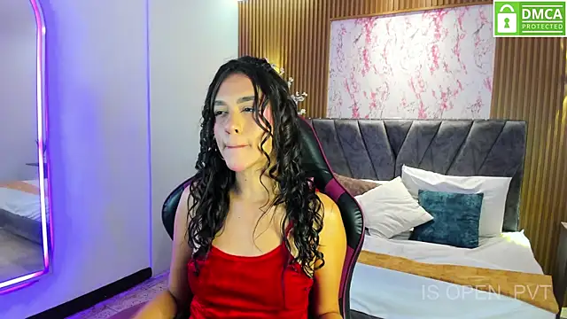 Aisha Vex online show from June 2026 02:21:02 PM
