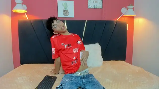 ero boy40 online show from June 2026 04:13:01 AM