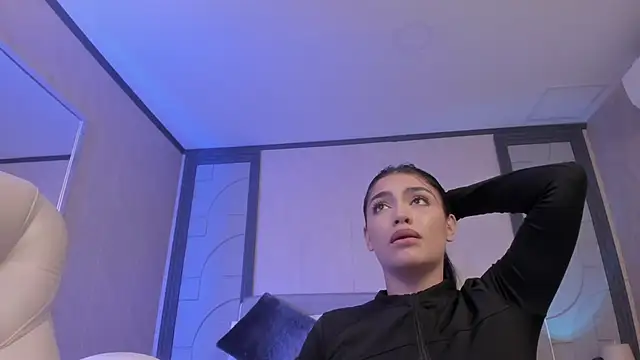 Alyson velez online show from May 2026 08:06:01 PM