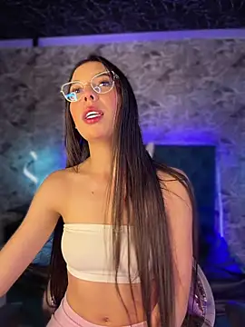 Emiily Rouse online show from May 2026 04:04:02 PM