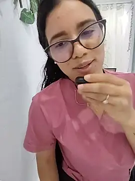 Snapshot of alanahot94 chatting on June 2026 07:23:01 PM alanahot94 online show from June 2026 07:23:01 PM