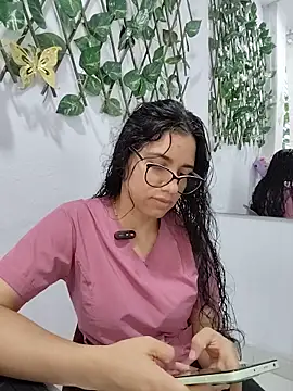 Snapshot of alanahot94 chatting on June 2026 03:47:01 PM alanahot94 online show from June 2026 03:47:01 PM