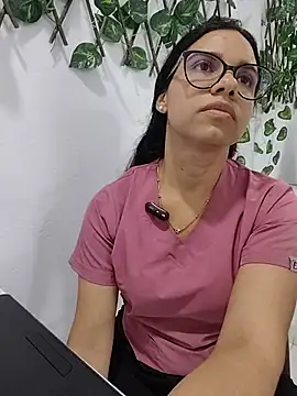 Snapshot of alanahot94 chatting on June 2026 06:44:01 PM alanahot94 online show from June 2026 06:44:01 PM