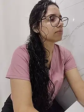 Snapshot of alanahot94 chatting on July 2026 09:27:01 PM alanahot94 online show from July 2026 09:27:01 PM