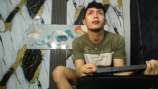 CAT LOVE1 online show from May 2026 03:07:01 PM