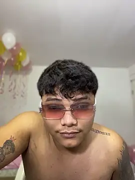 King boy13 online show from May 2026 11:21:01 PM