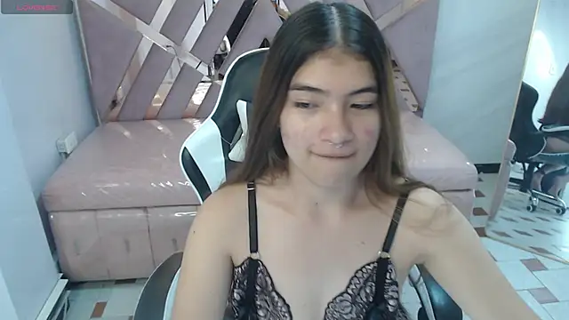 alesia v v online show from May 2026 08:37:01 PM