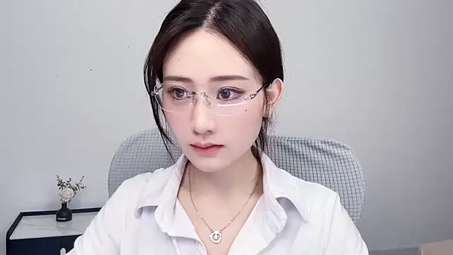  222Mia online show from May 2026 03:24:01 AM