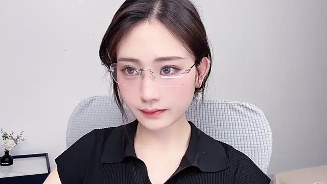  222Mia online show from May 2026 01:56:02 AM
