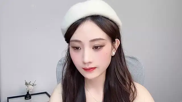  222Mia online show from May 2026 02:23:01 PM