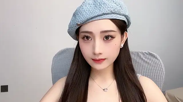  222Mia online show from May 2026 09:06:02 AM