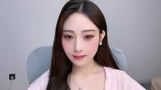  222Mia online show from May 2026 02:31:01 AM