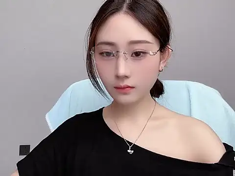 222Mia online show from July 2026 03:13:01 AM