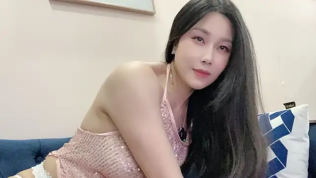 Emma qiqi online show from July 2026 11:28:01 AM