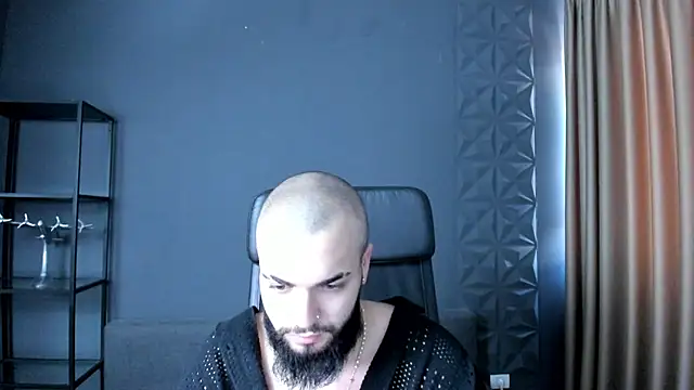 OscarWillss online show from May 2026 04:21:02 AM