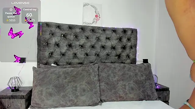 Alana2916 online show from May 2026 12:44:01 PM