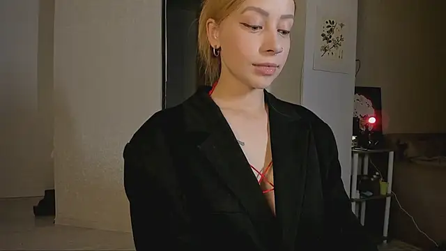 Snapshot of Jane_Bright chatting on March 2025 08:59:01 PM Jane Bright online show from March 2025 08:59:01 PM