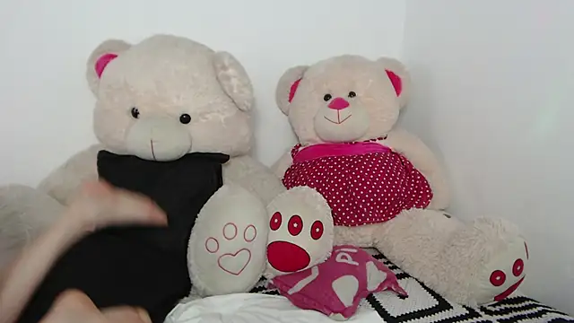 Natalia Dahlia online show from May 2026 07:32:02 PM