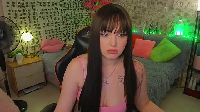 WhisGracex online show from May 2026 10:09:02 AM
