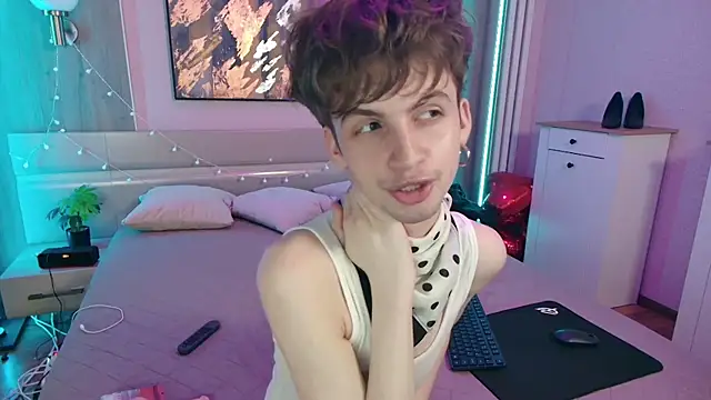 Bimbo boy  online show from May 2026 02:12:01 PM