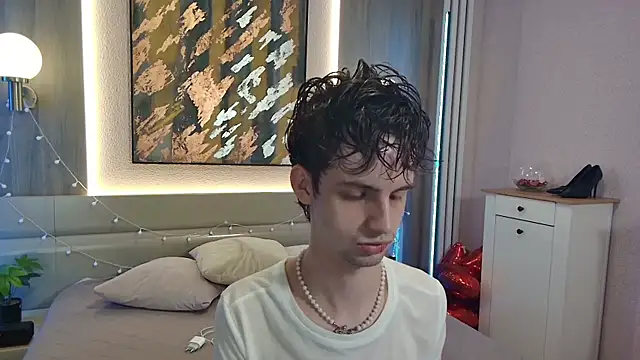 Bimbo boy  online show from June 2026 01:15:01 PM