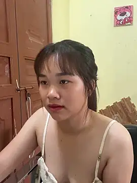 Lili 019 online show from May 2026 07:03:01 AM