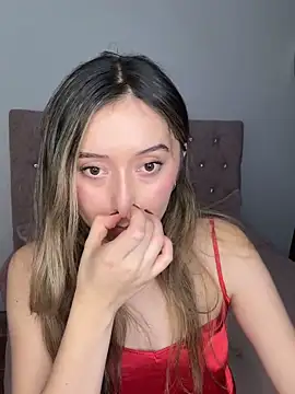 Sarisloves online show from May 2026 01:56:01 AM