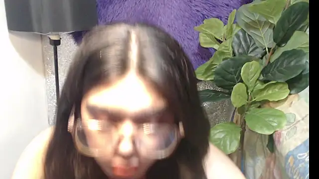 RoseAmarie online show from June 2026 09:19:01 PM