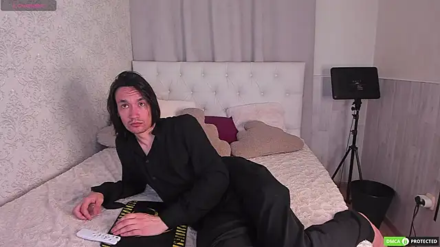 CalvinChapman online show from July 2026 03:13:01 AM