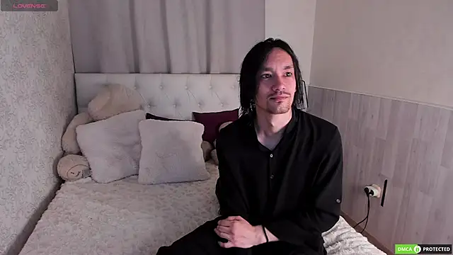 CalvinChapman online show from July 2026 03:20:02 AM