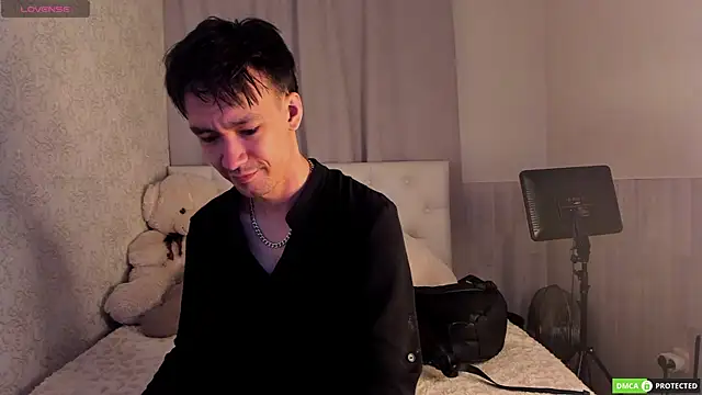 CalvinChapman online show from July 2026 03:15:01 AM